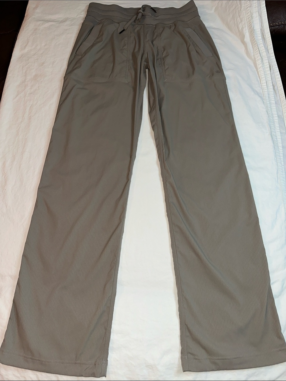 Lululemon Dance Studio Mid-Rise Pant *Regular Size 6